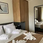 Apartman 207